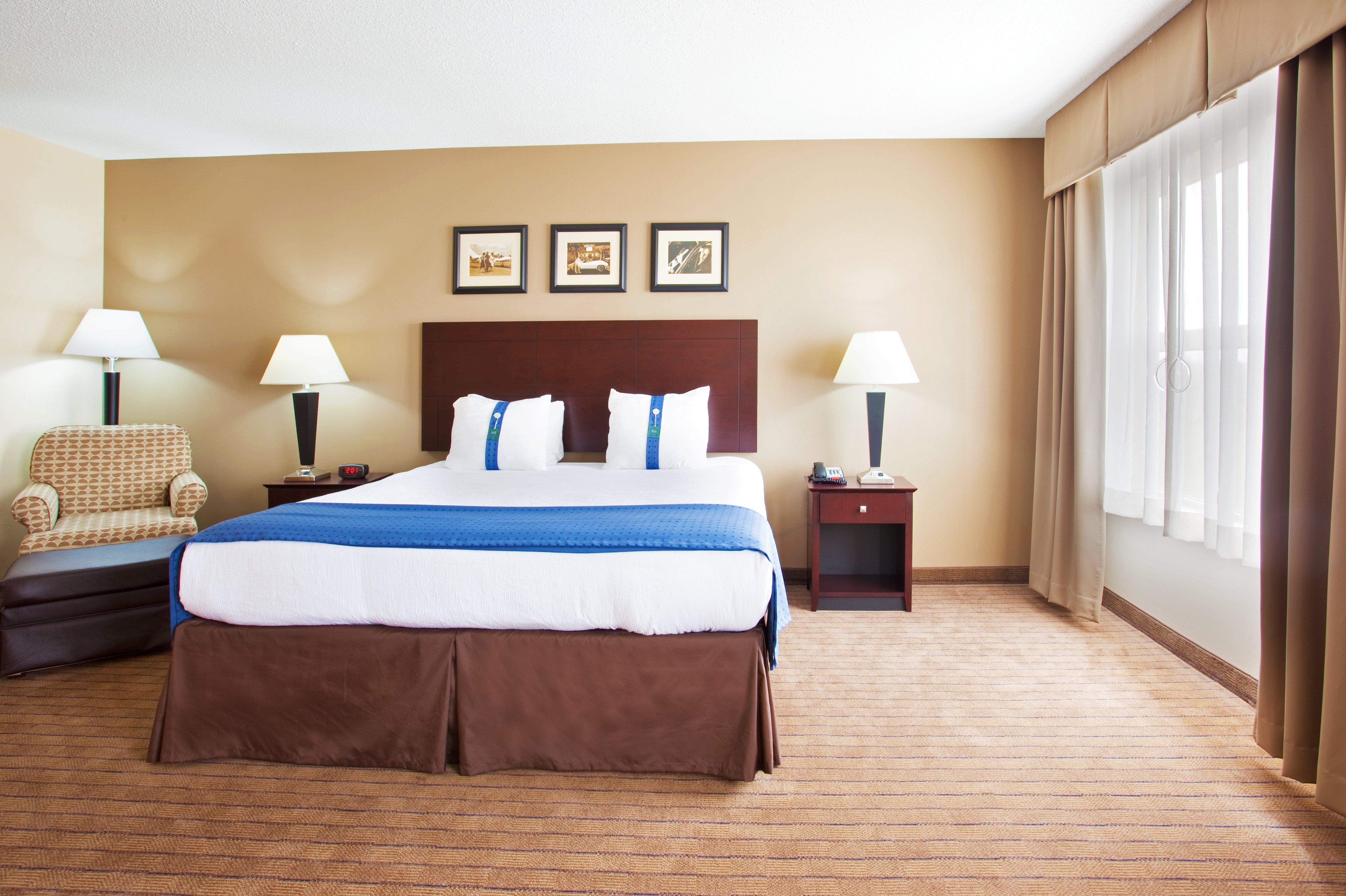 Holiday Inn Aurora North - Naperville By Ihg Buitenkant foto